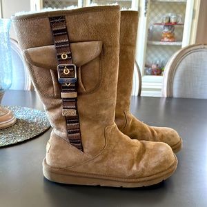 Ugg 1895 Tan